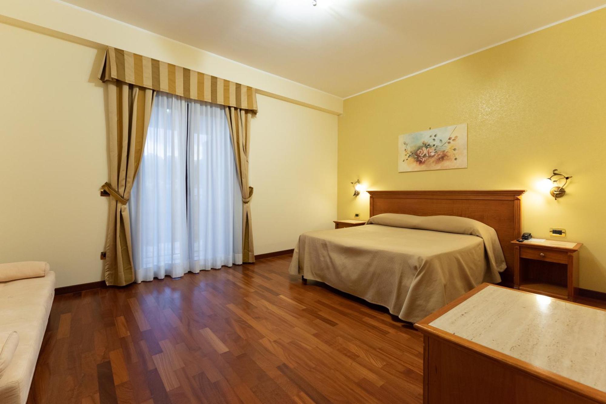 Bagnoli Del Trigno Domus Hotel מראה חיצוני תמונה