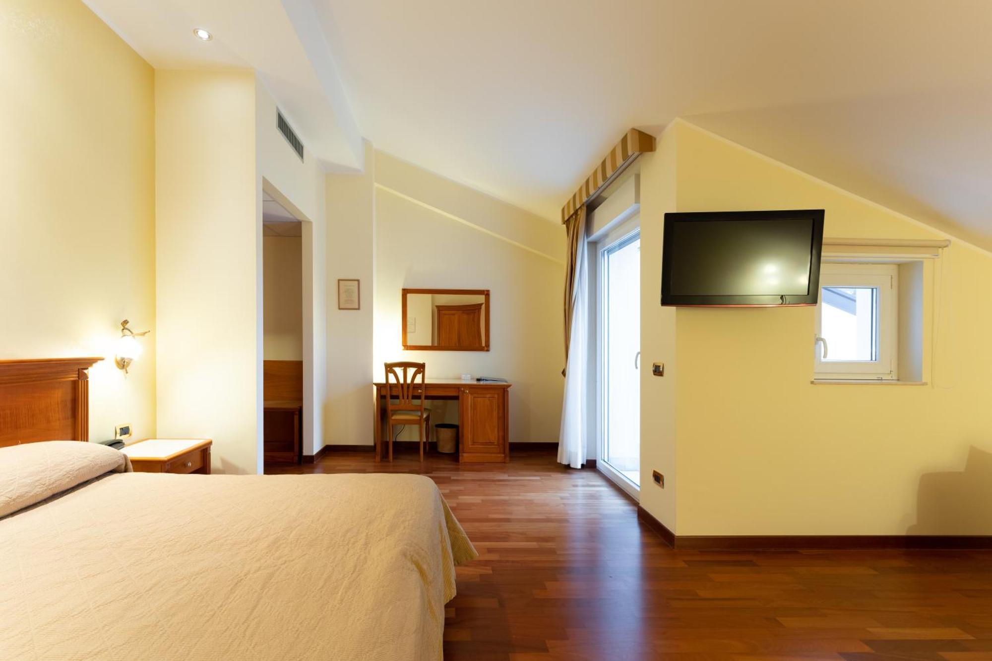 Bagnoli Del Trigno Domus Hotel מראה חיצוני תמונה