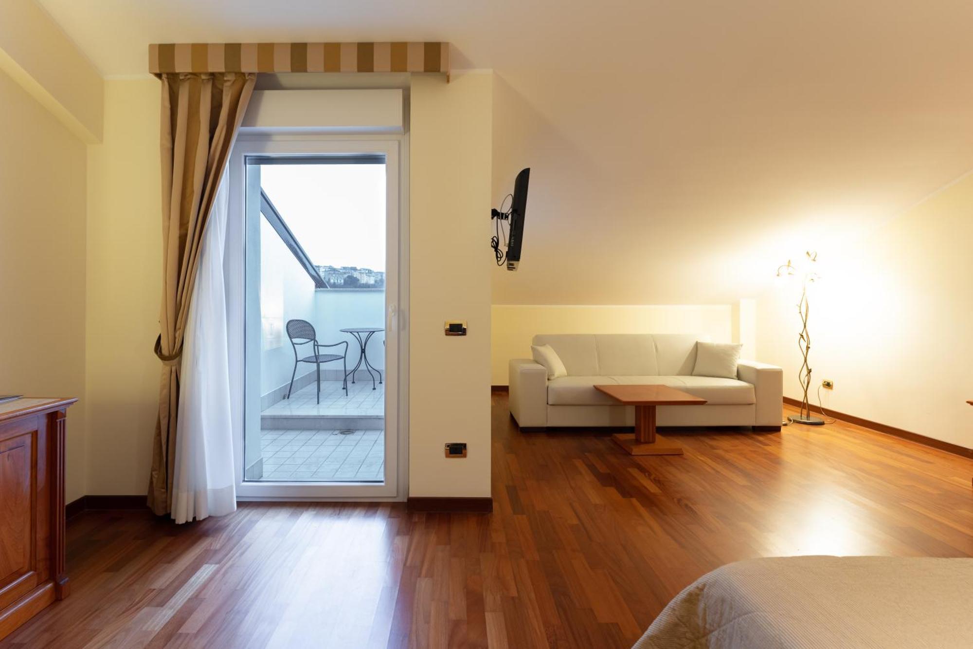 Bagnoli Del Trigno Domus Hotel מראה חיצוני תמונה