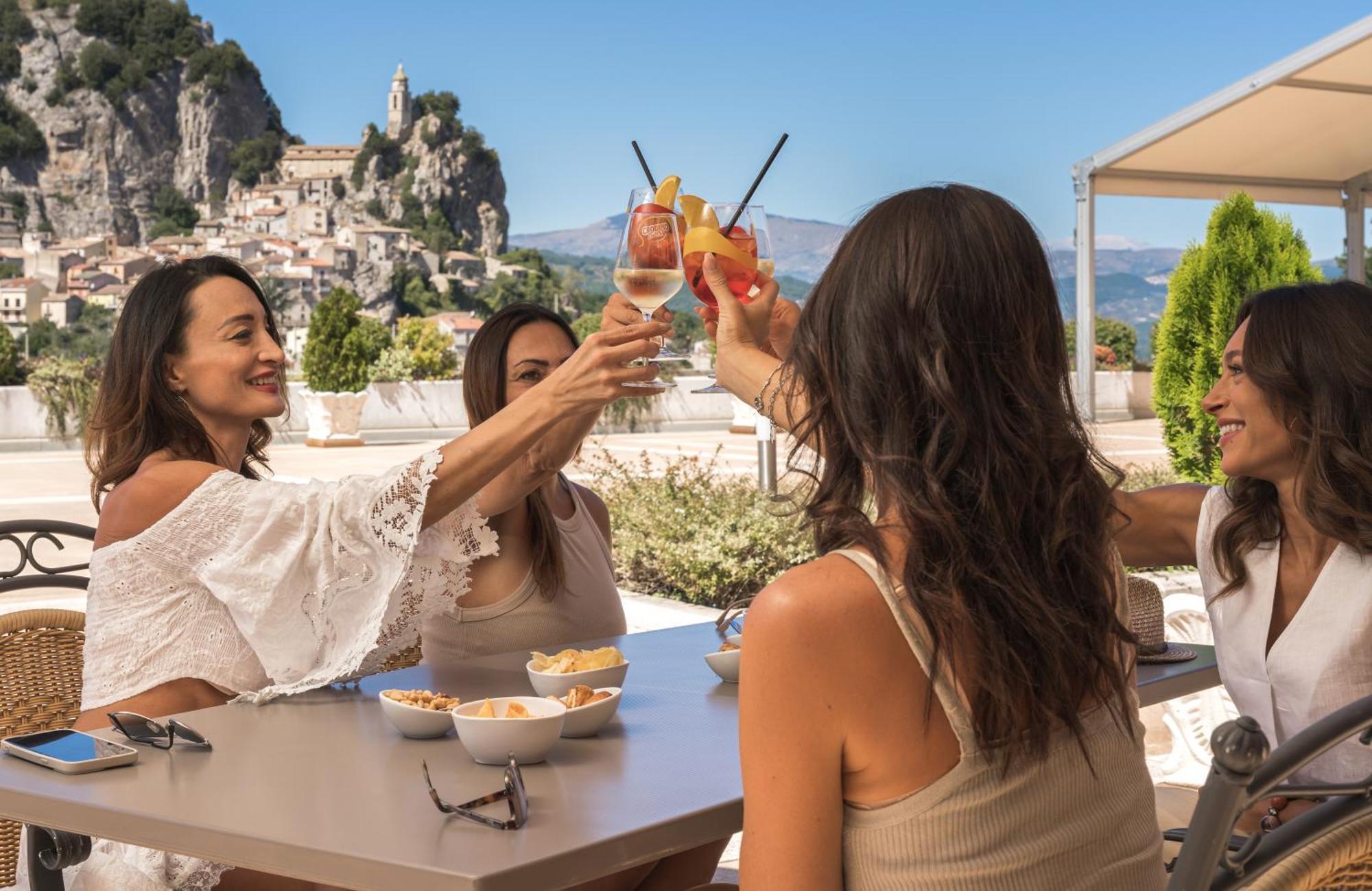 Bagnoli Del Trigno Domus Hotel מראה חיצוני תמונה